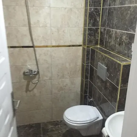 Ustun Apart Otel *